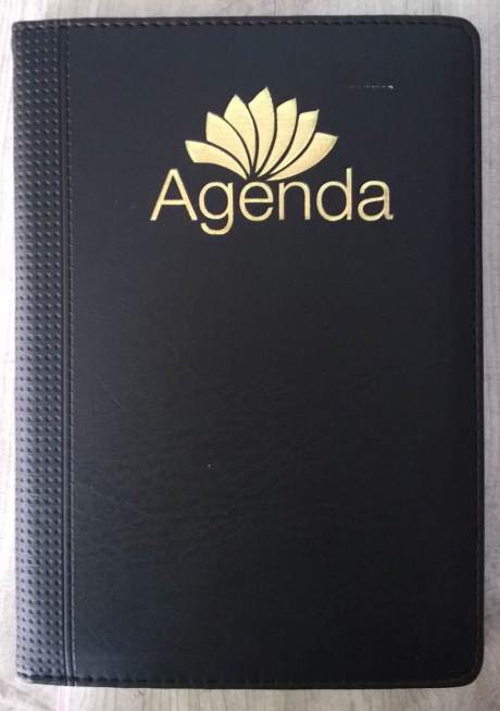 Sổ Agenda – Sổ bìa da may chỉ gáy -MS: HBT.04 -Size: 15-21cm - Giá: 57.000đ/cuốn